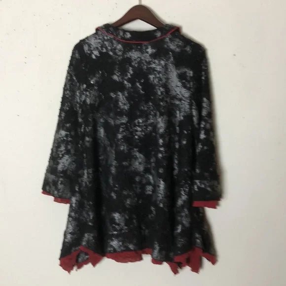 La Rose Rouge Black and silver top w/wire rose & collar.-Haute Couture L… - Picture 11 of 14